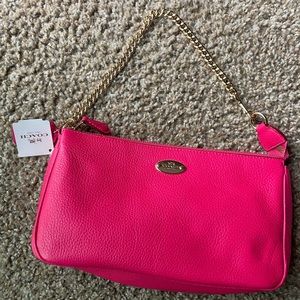 NEW❣️PINK COACH LARGE WRISTLET/SMALL PURSE